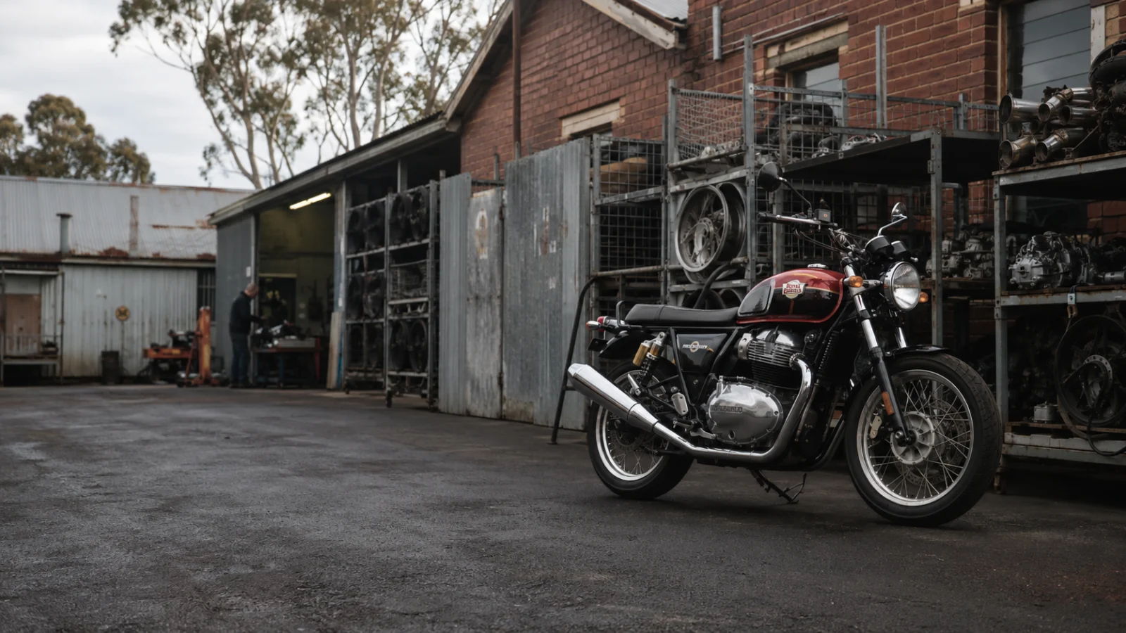 Australian motorcycle wreckers workshop serving Bathurst